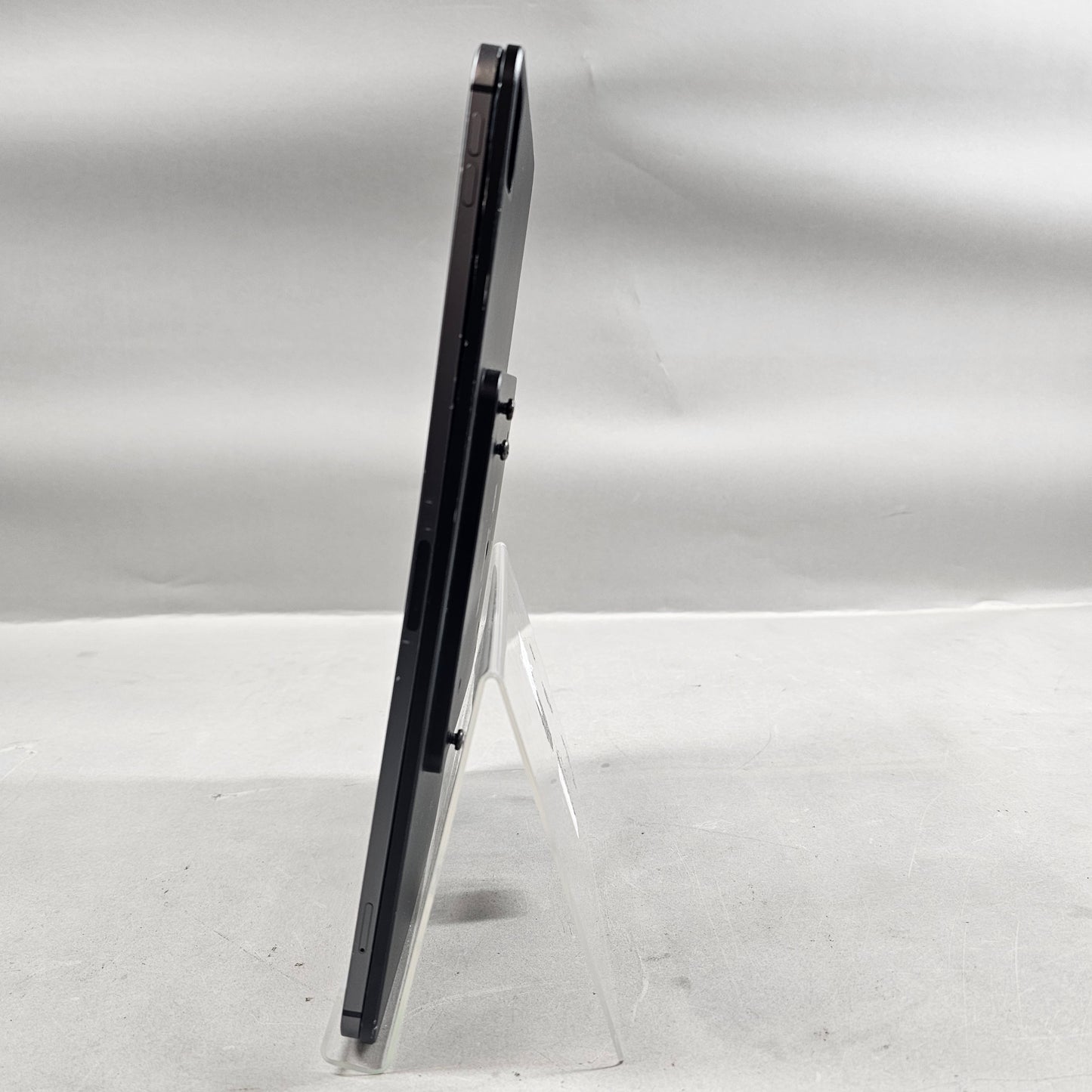 Unlocked Apple iPad Pro 12.9" 4th Gen 256GB Space Gray MXFX2LL/A