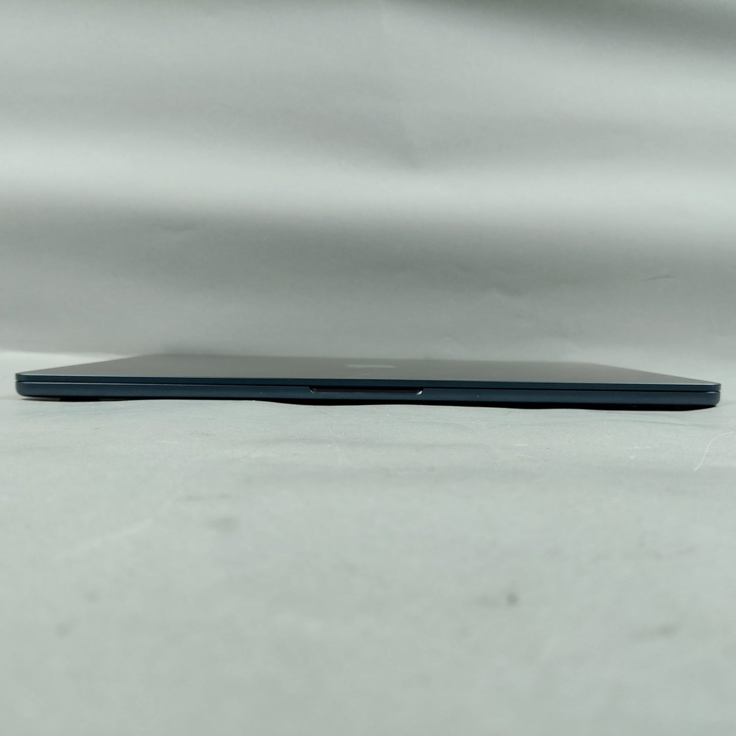 2023 Apple MacBook Air 15" M2 8 Core 3.5GHz 16GB RAM 512GB SSD A2941