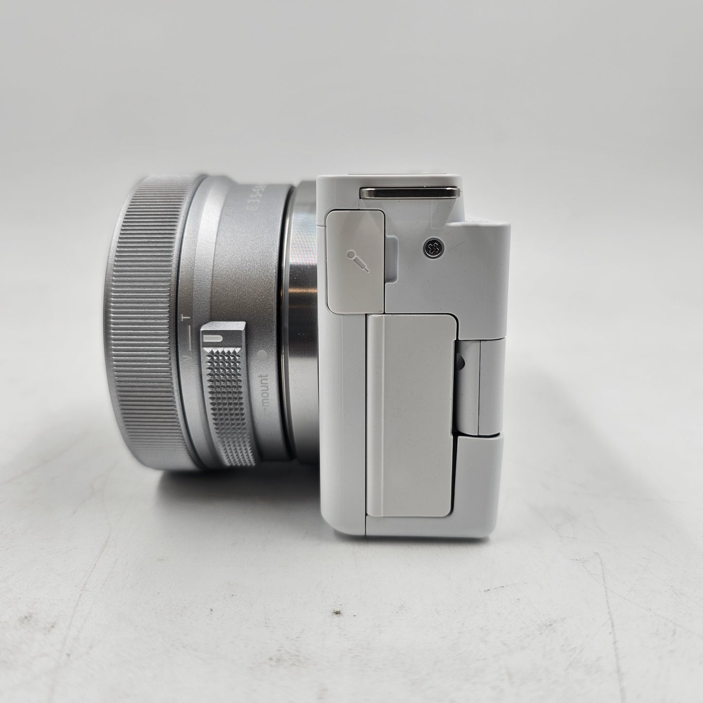 Sony ZV-E10 24.2MP APS-C Interchangeable Lens Camera 0 Shutter Count