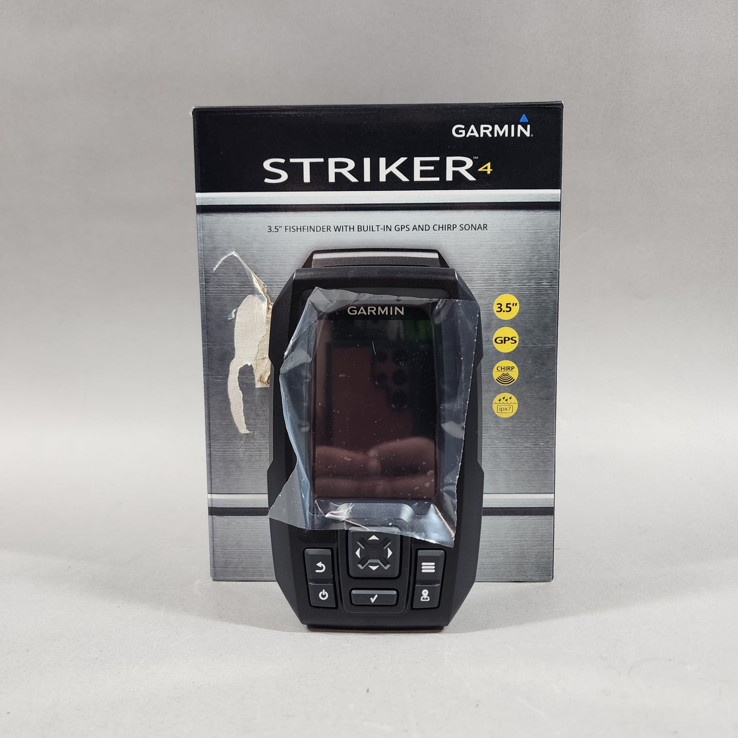 Garmin Chirp 77/200 kHz GPS Fishfinder STRIKER 4