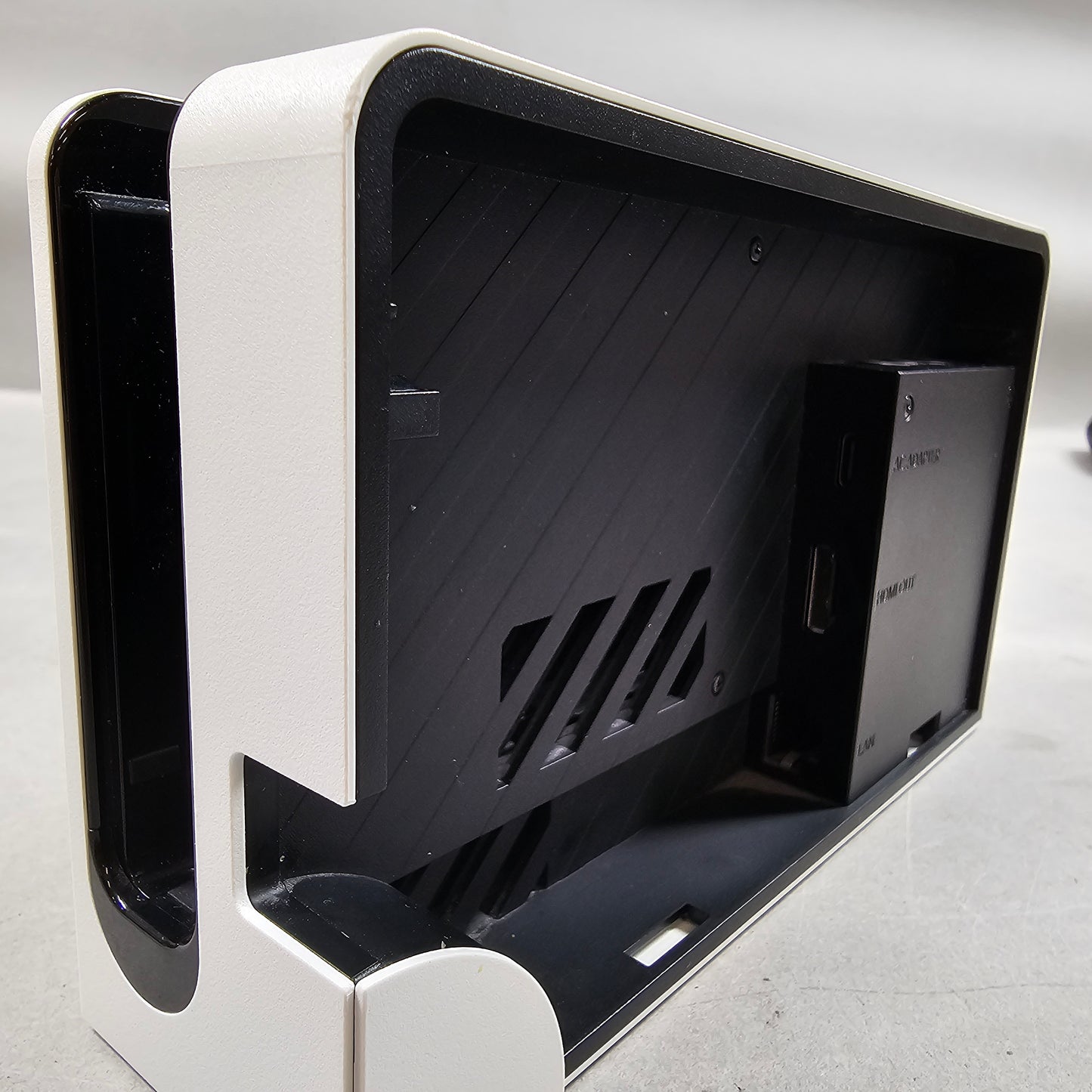 Nintendo Switch OLED Video Game Console HEG-001 Black/White