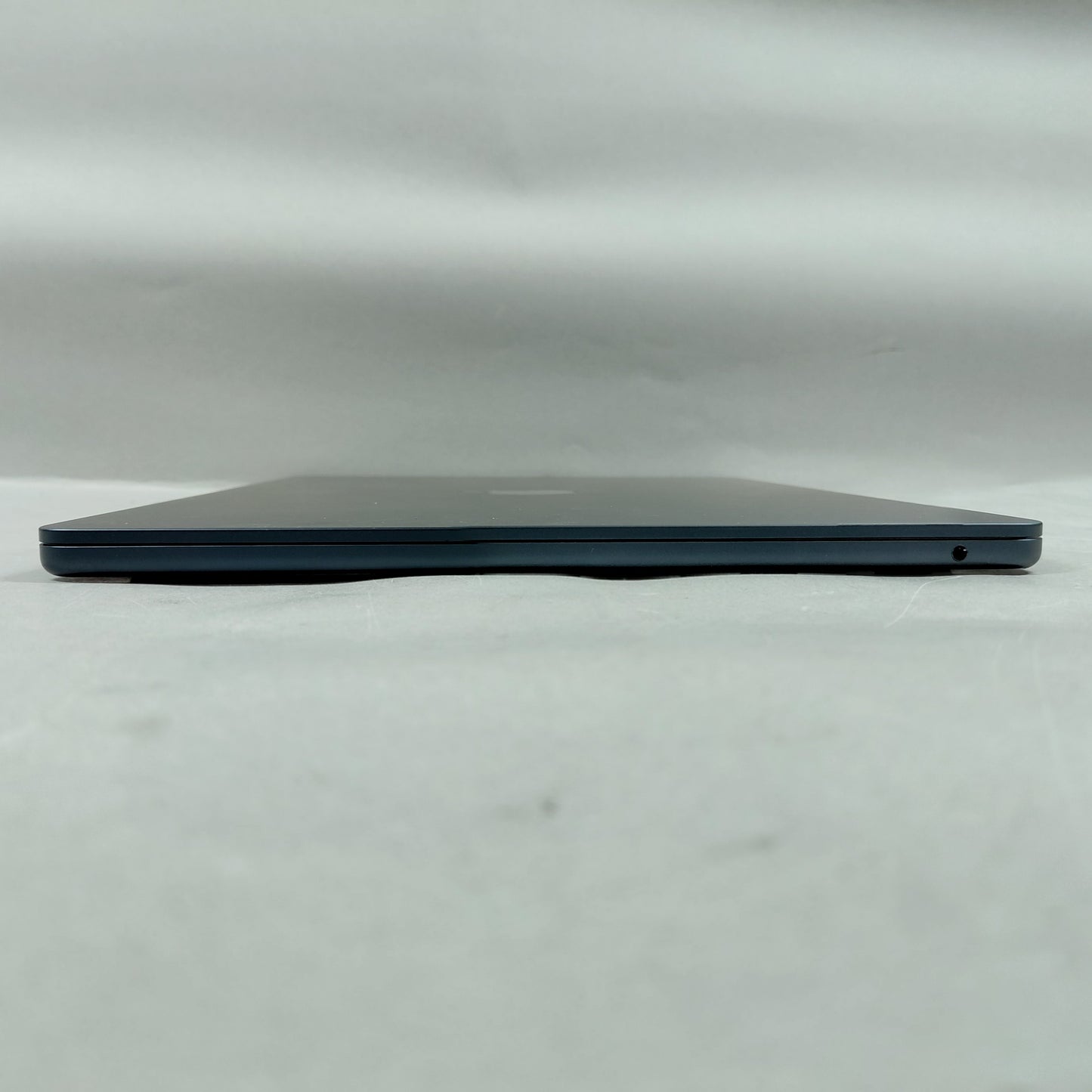 2023 Apple MacBook Air 15" M2 8 Core 3.5GHz 16GB RAM 512GB SSD A2941