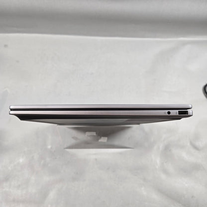 HP Omnibook X  15-EG0067ST 15.6" Ryzen 5 220 3.2GHz 16GB RAM 500GB SSD