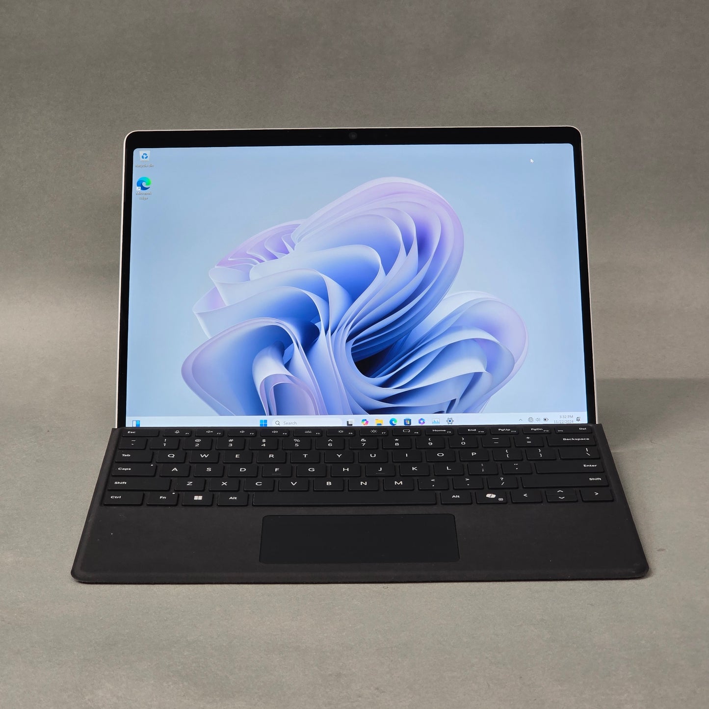 Microsoft Surface Pro X 2079 13" Ultra 5 135U 2.1GHz 8GB RAM 256GB SSD