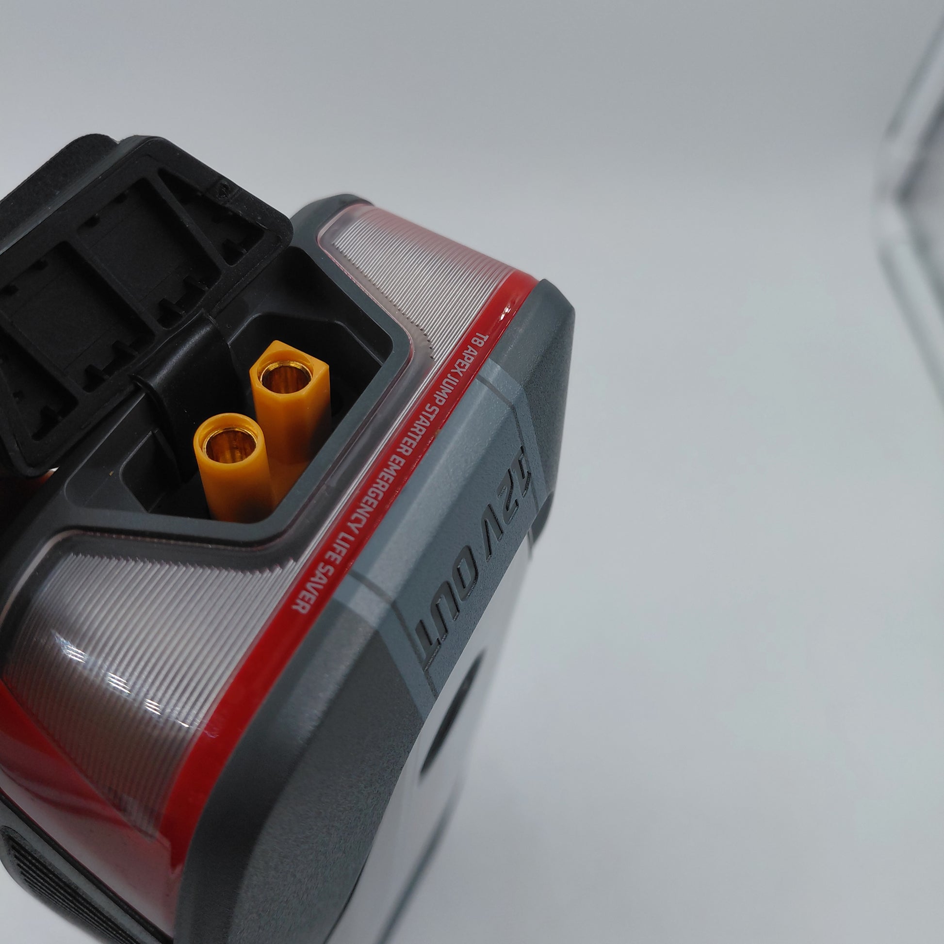 Fantik T8 Apex Portable Car Starter T8