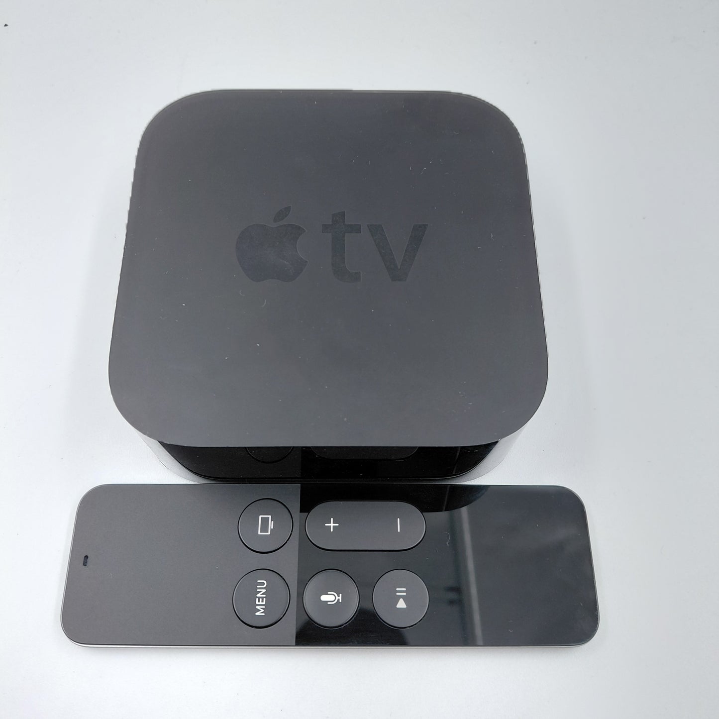 Apple TV HD 4th Gen 32GB Digital HD Media Streamer A1625 WiFi + Ethernet