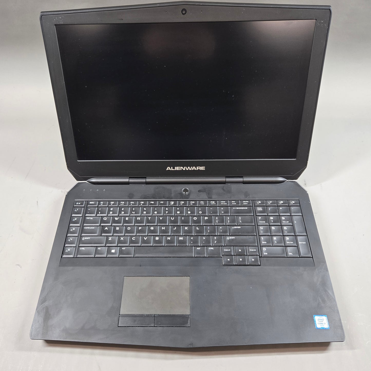 Alienware 17 R3 i7-6820HK 8GB RAM 1TB SSD GeForce RTX 2060