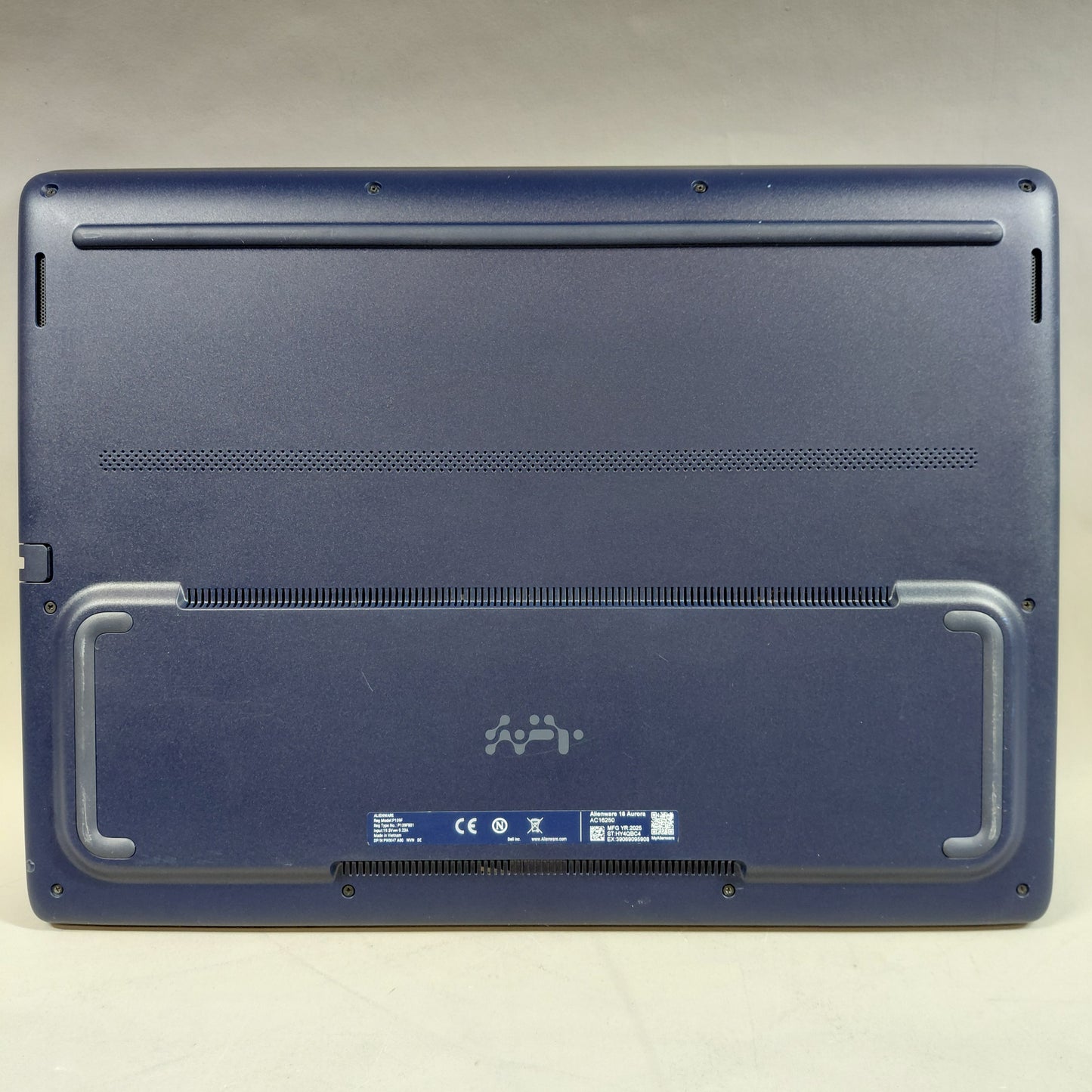 Alienware 16 Aurora AC16250 i7-240H 2.5GHz 16GB RAM 1TB SSD RTX 5050 Laptop GPU