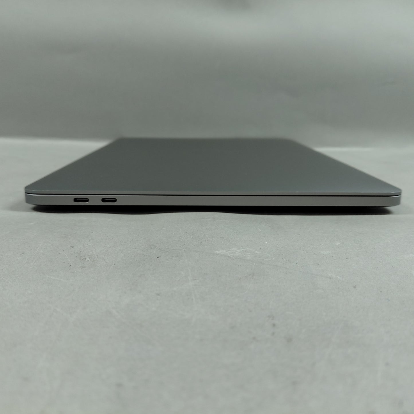 2020 Apple MacBook Pro 13.3" i5 1.4GHz 8GB RAM 256GB Silver A2289