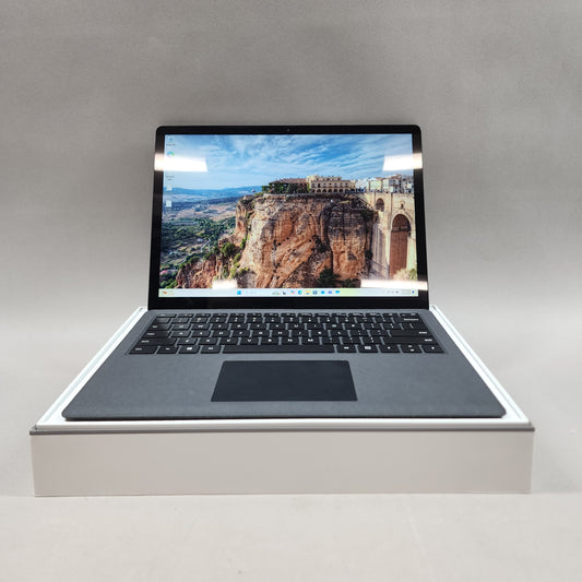 Microsoft Surface Laptop 2 1769 13.5" i5-8250U 1.8GHz 8GB RAM 256GB SSD