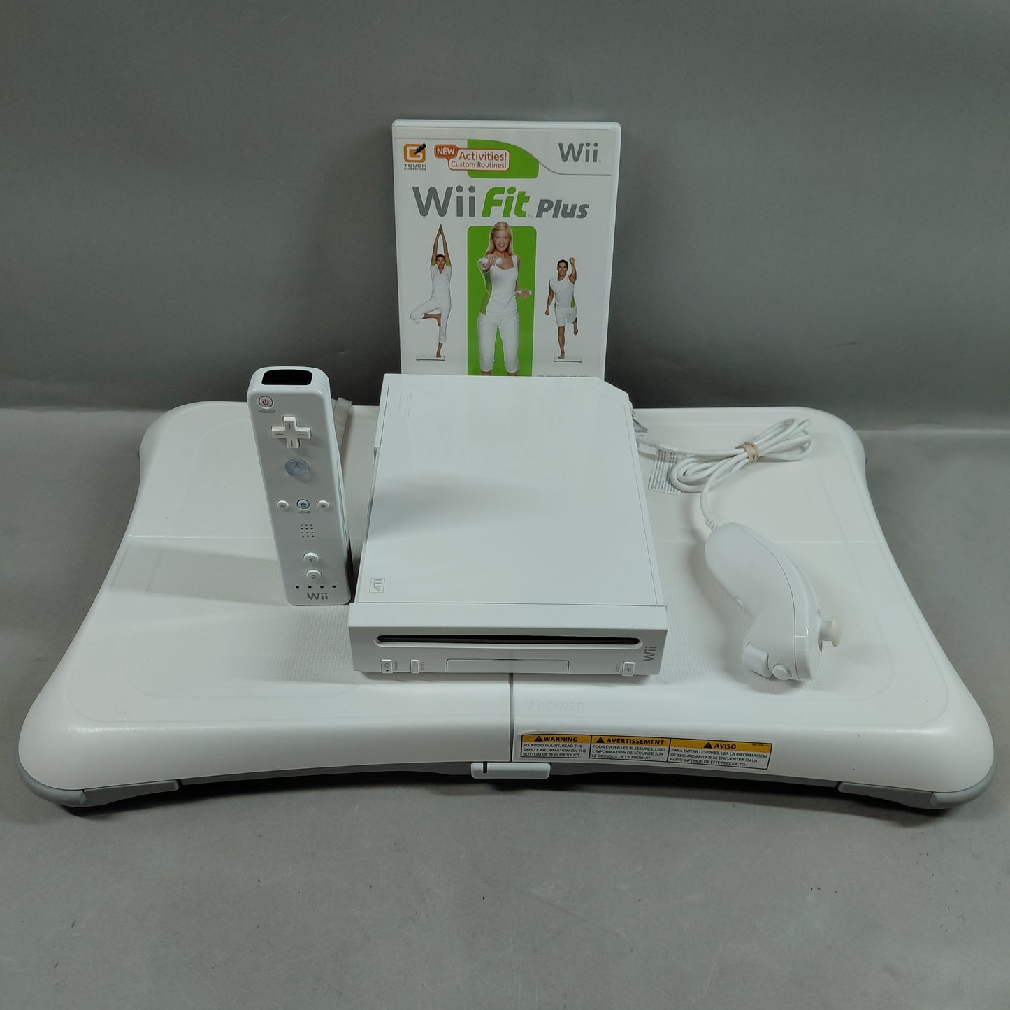Nintendo Wii RVL-001 White W/WiiFit Plus, WiiFit Board