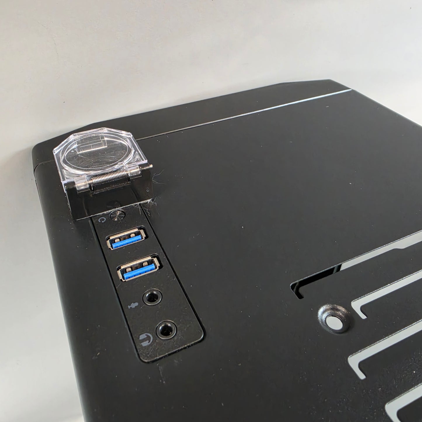 CyberPower Custom PC Core i5-11400 16GB RAM 1TB SSD Gigabyte