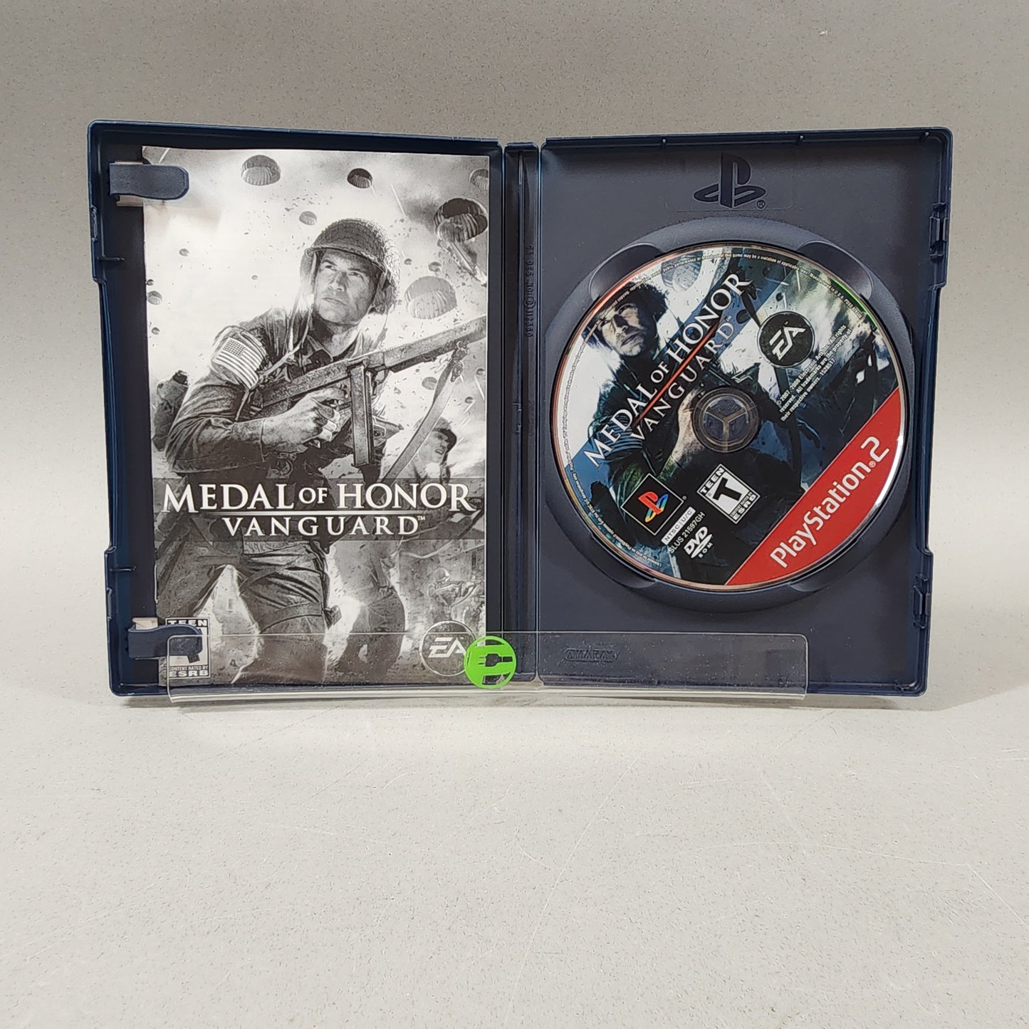 Lot of 2 Sony PlayStation 2 PS2 Games Medal of Honor