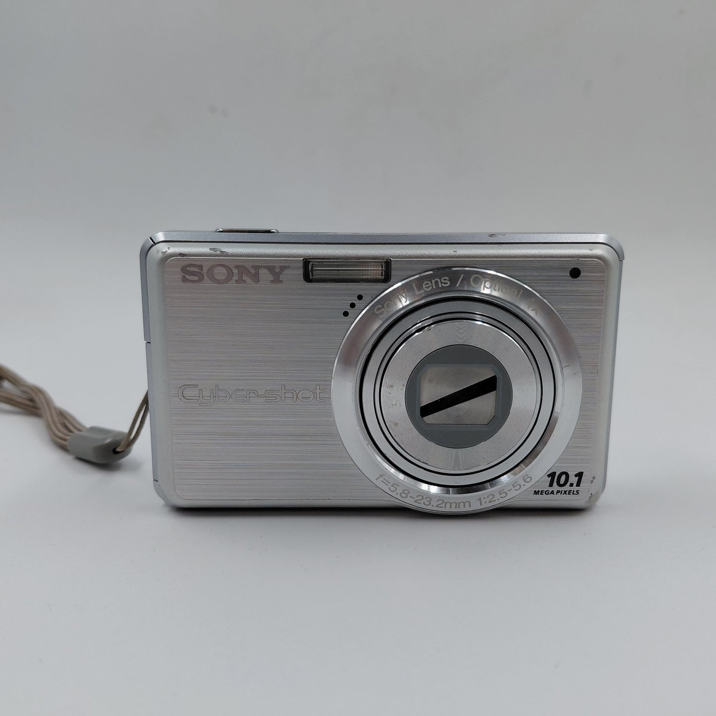 Sony CYBER-SHOT DSC-S950 10.1MP Digital Point-And-Shoot Camera