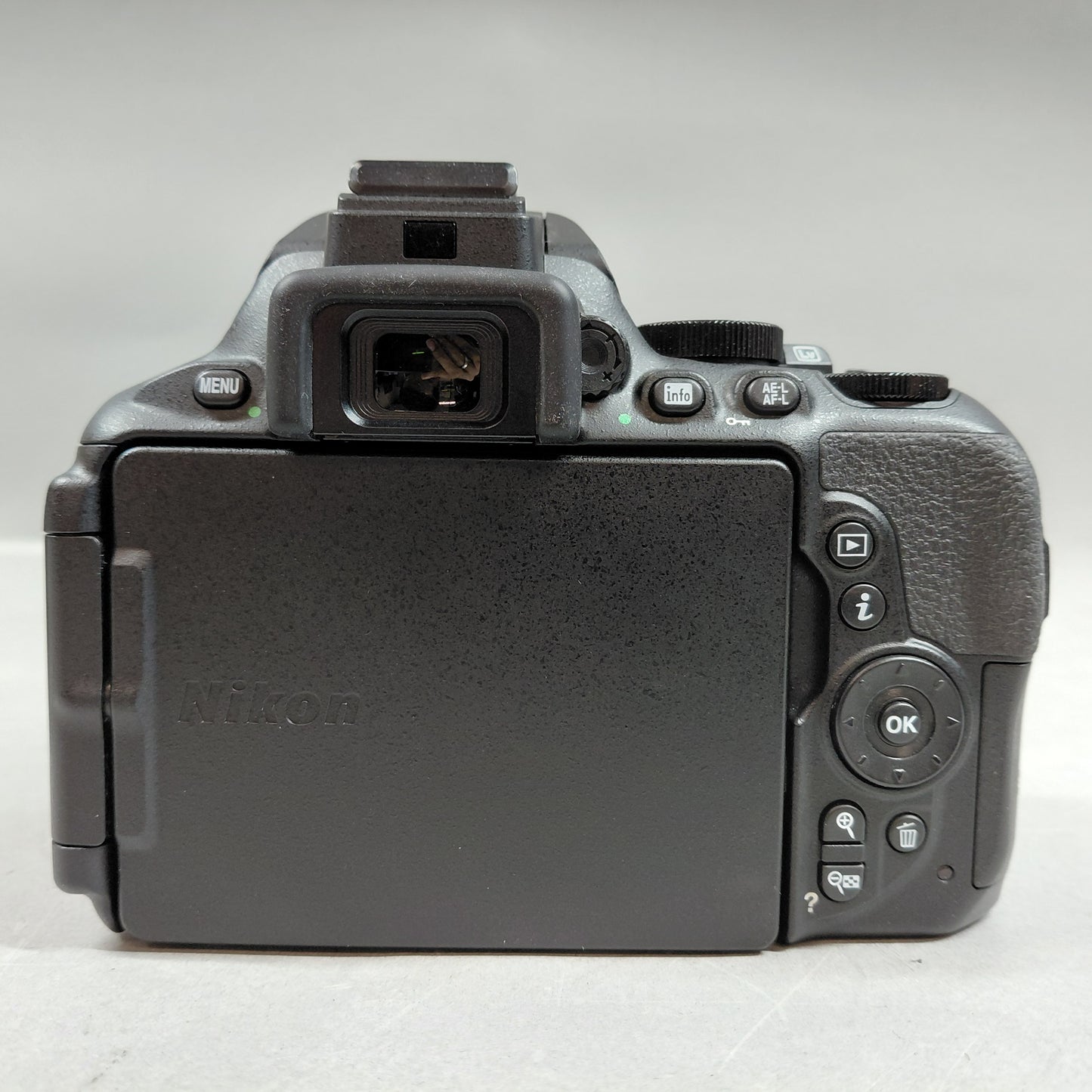 Nikon D5600 24.1MP Digital SLR DSLR Camera