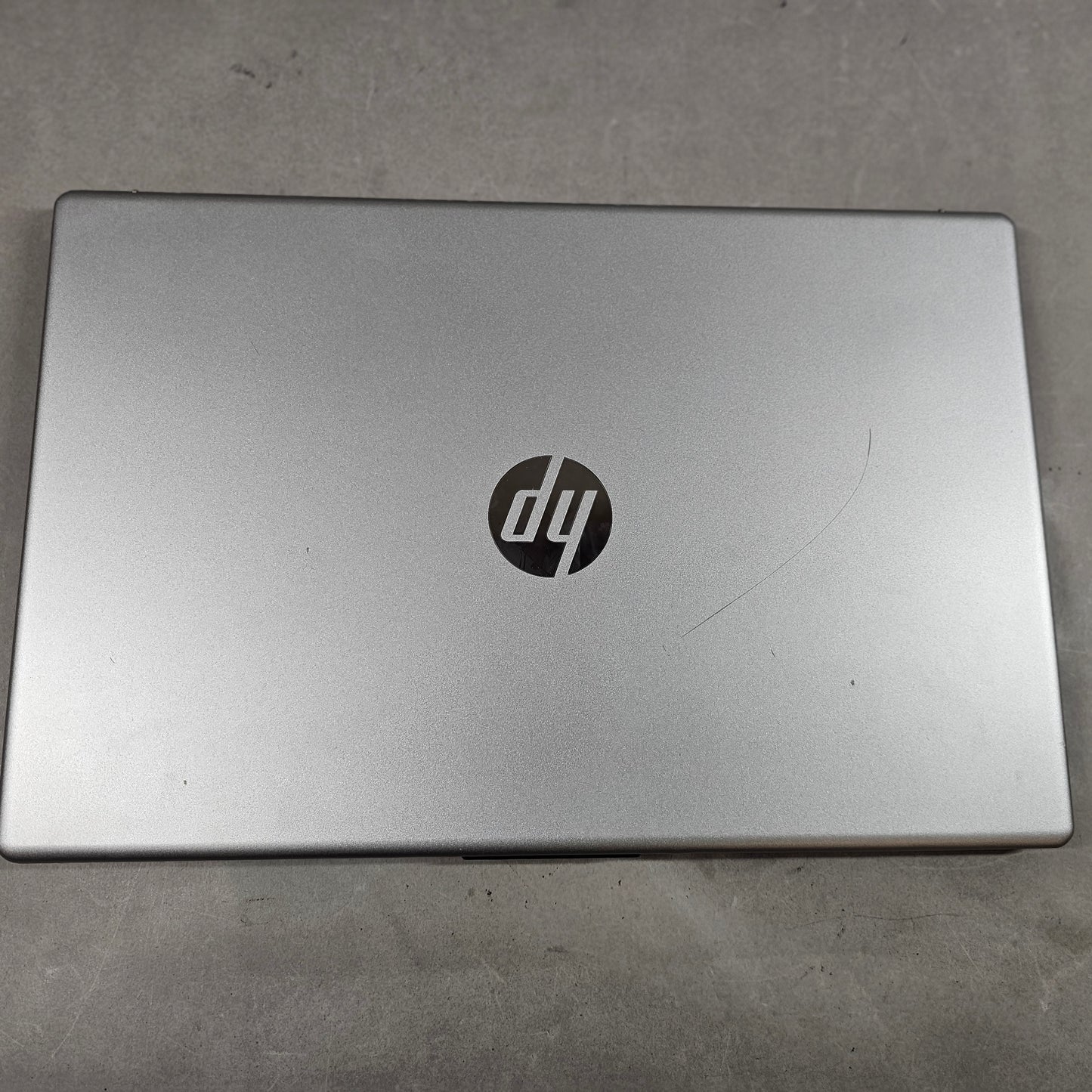 HP Laptop 15-FC0093DX 15.6" Ryzen 5 7520U 2.8GHz 16GB RAM 250GB SSD