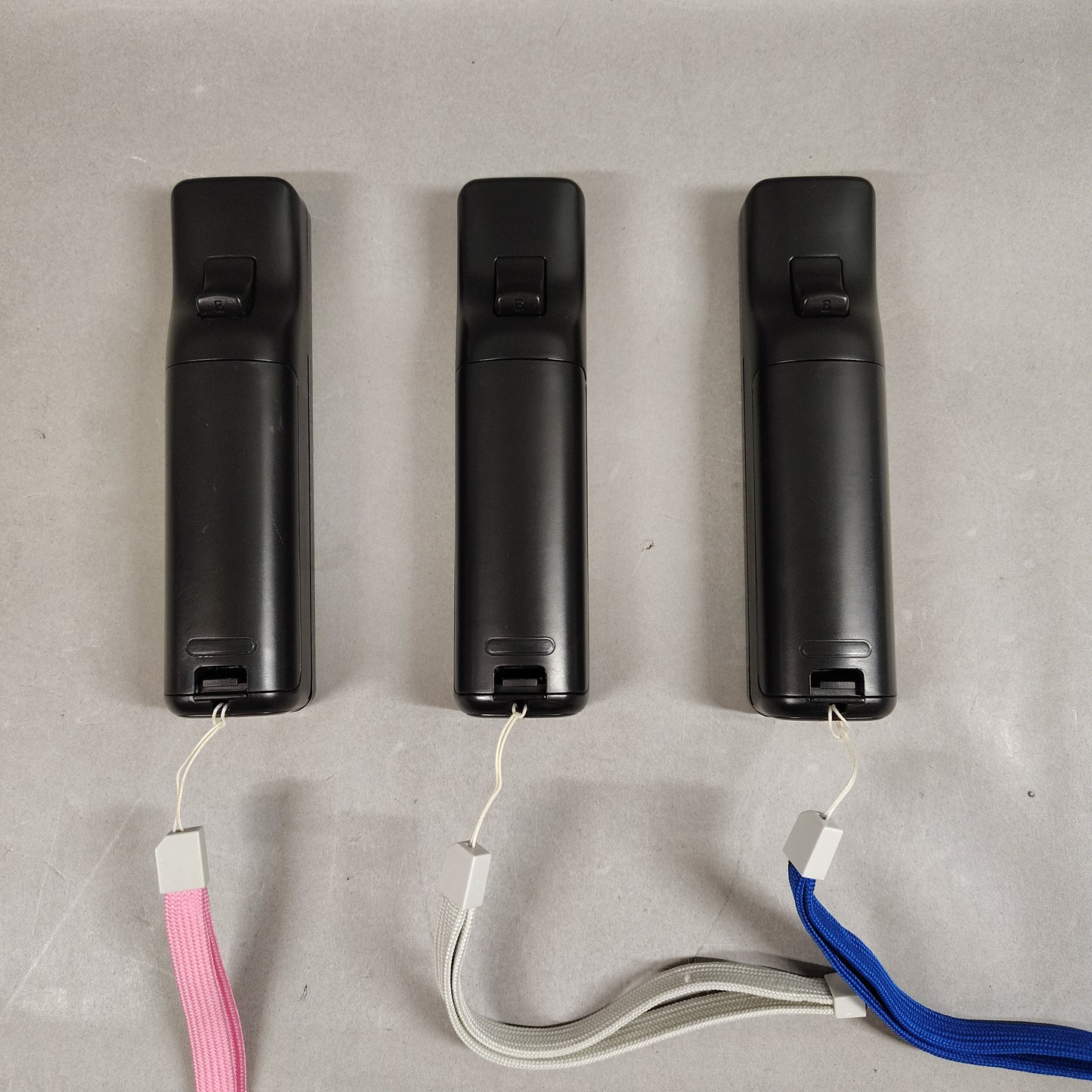 Nintendo Wii Mini Video Game Console RVL-201 Red w/ 1 