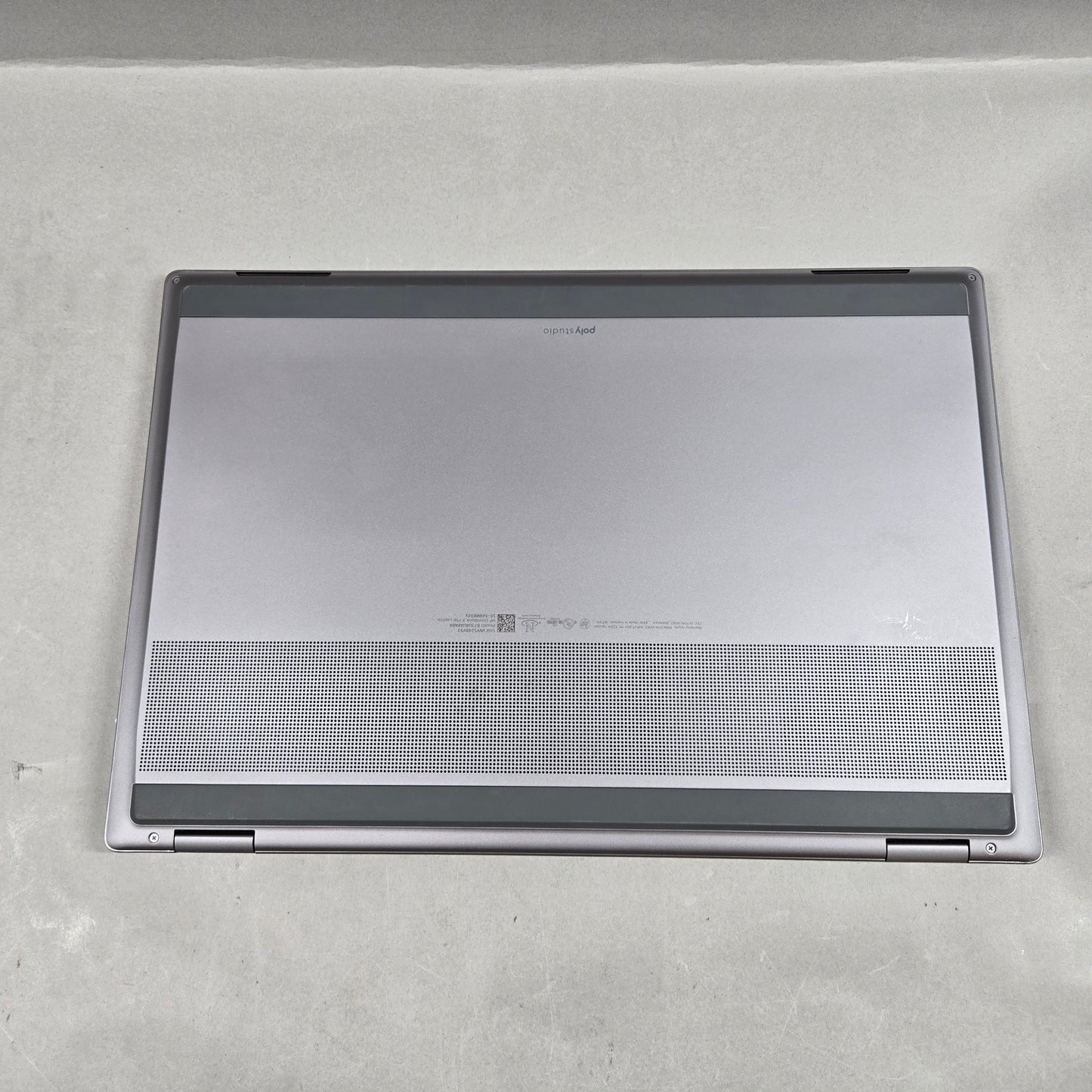 HP Omnibook X  15-EG0067ST 15.6" Ryzen 5 220 3.2GHz 16GB RAM 500GB SSD