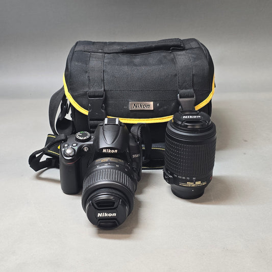 Nikon D5000 12.3MP DSLR Camera