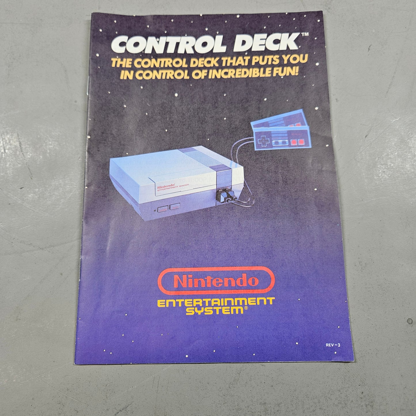 Nintendo Entertainment System NES Video Game Console NES-001 Gray