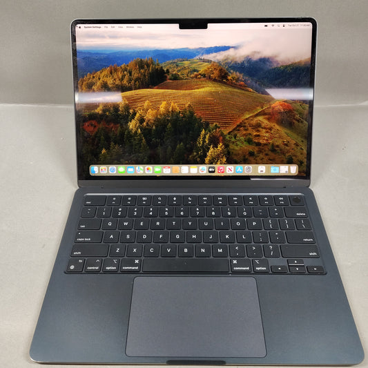 2022 Apple MacBook Pro 13.6" M2 8C GPU 3.5GHz 8GB RAM 250GB SSD A2681