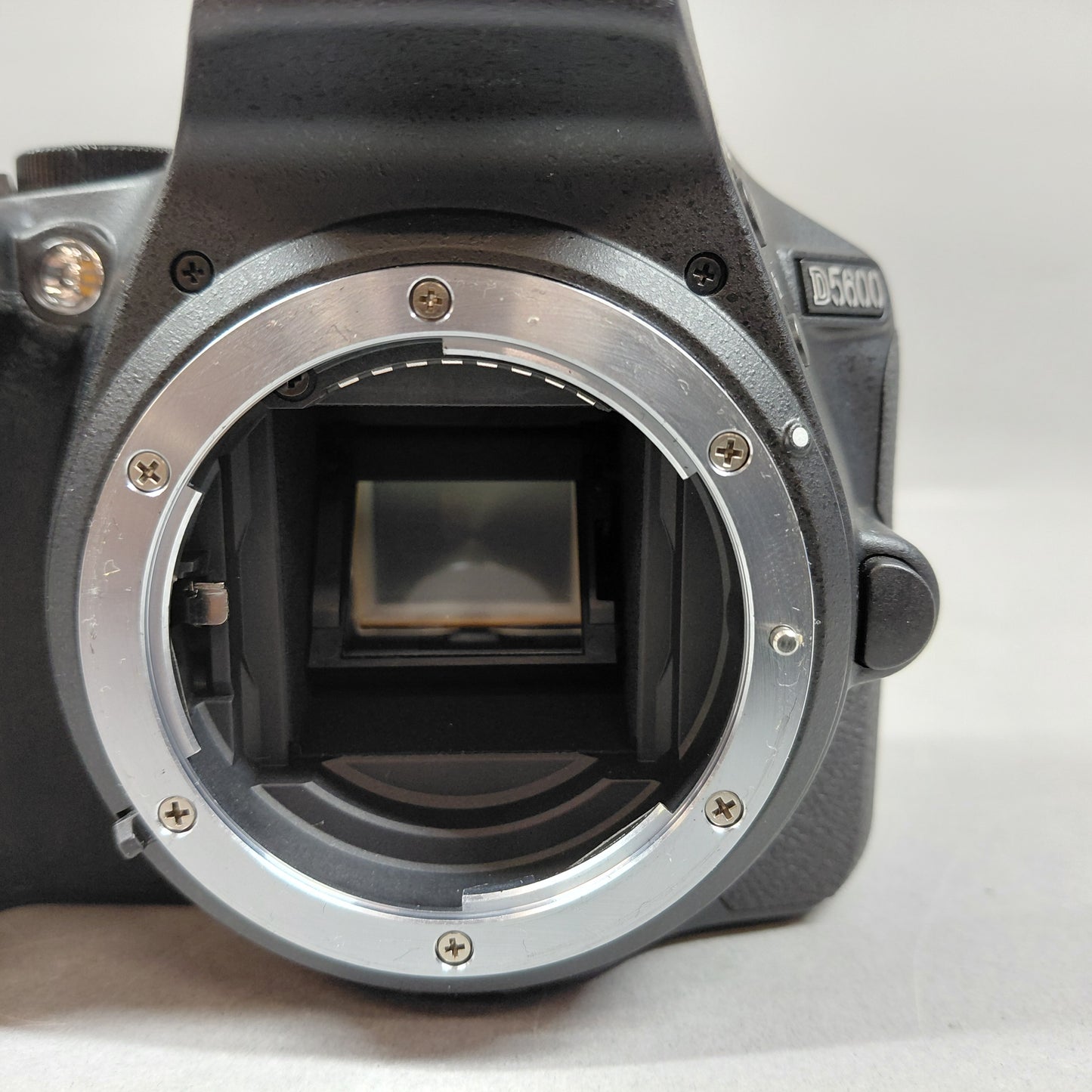 Nikon D5600 24.1MP Digital SLR DSLR Camera