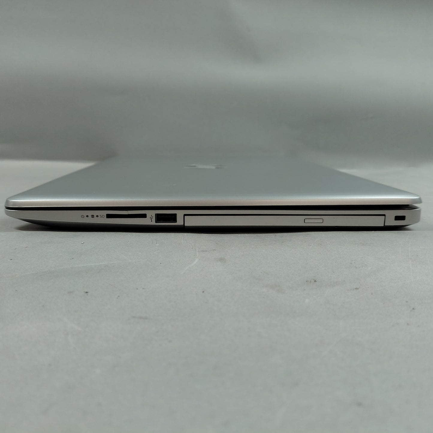 HP Laptop  15-EG0067ST 15.6" Ryzen 3 3250U 2.6GHz 8GB RAM 1TB HDD 128GB SSD