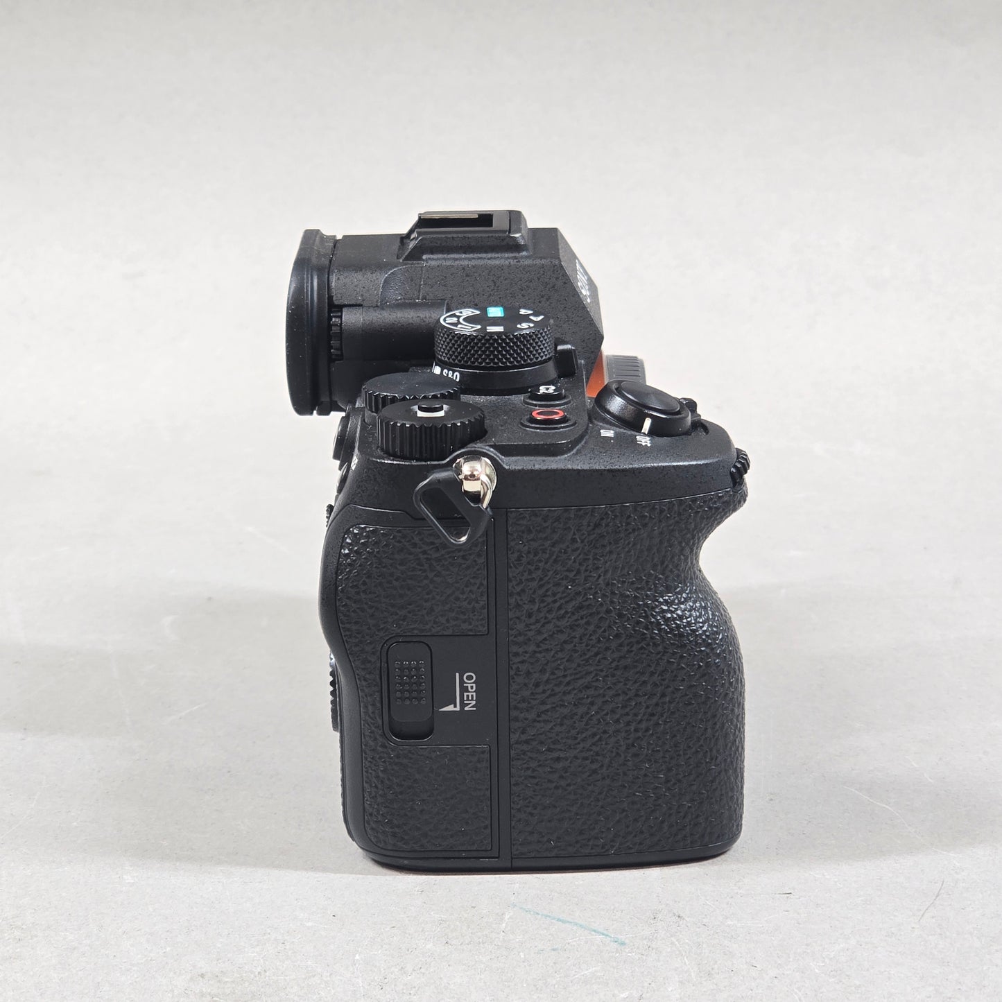 Sony Alpha A7 IV 33MP Full-Frame Mirrorless Digital Camera
