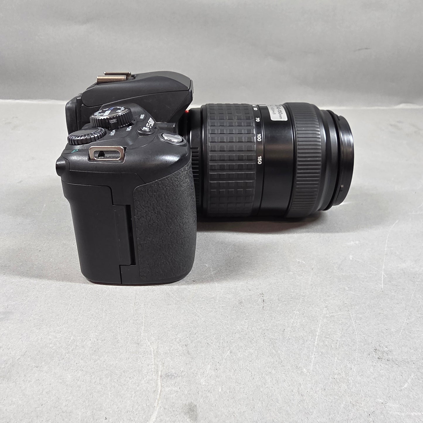 Olympus E-500 8MP Digital SLR DSLR Camera