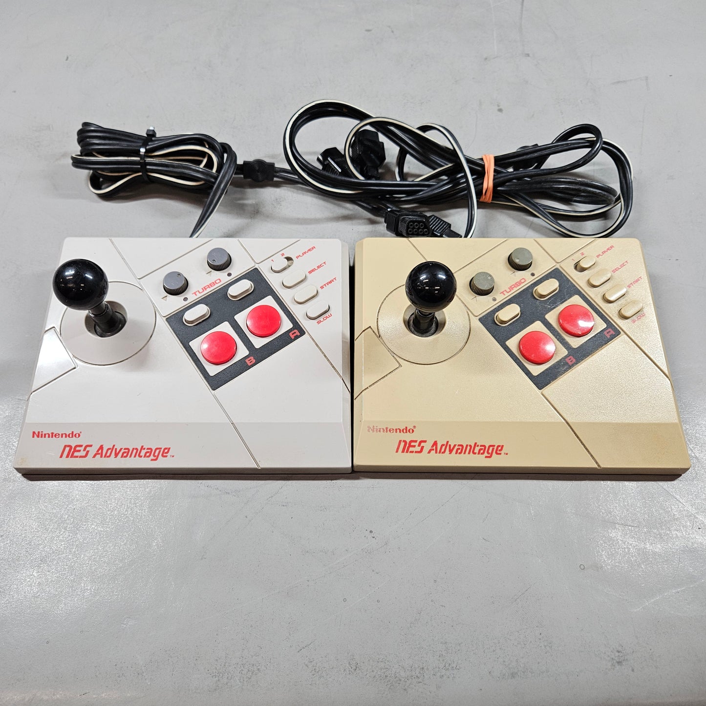 Nintendo Entertainment System NES Video Game Console NES-001 Gray