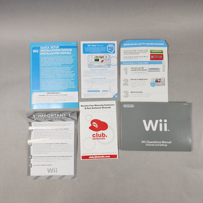 Nintendo Wii Skylander Giants Bundle Video Game Console RVL-101 Aqua Blue