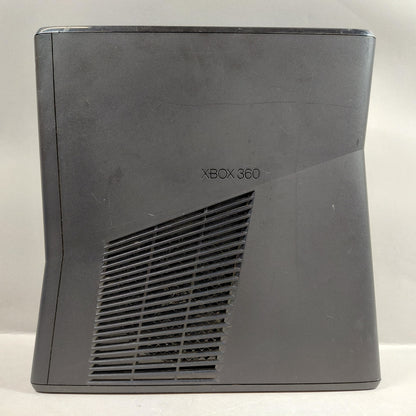Microsoft Xbox 360 S 4GB Black 1439 W/3 Games