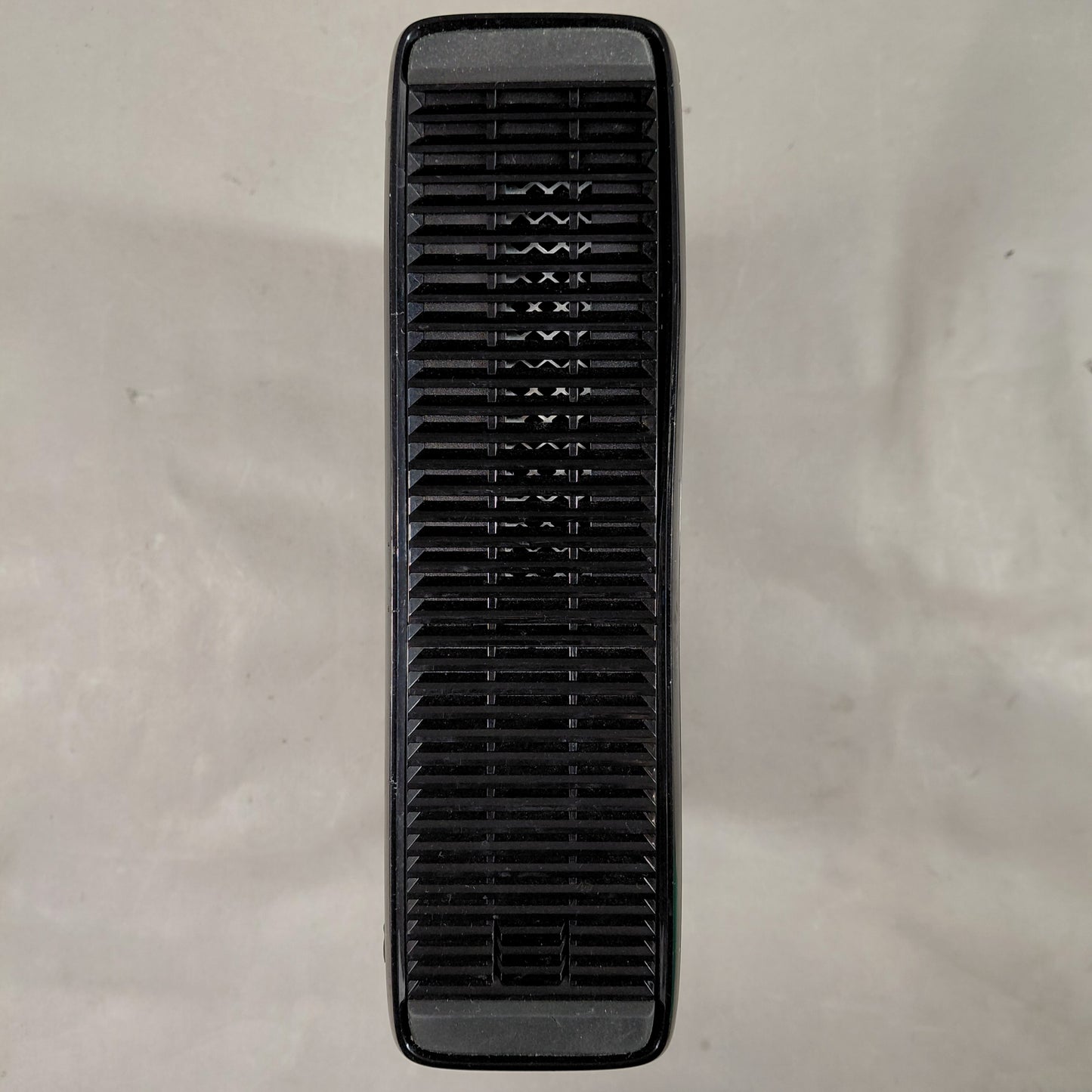 Microsoft Xbox 360 S 4GB Black 1439 W/3 Games