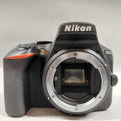 Nikon D5600 24.1MP Digital SLR DSLR Camera