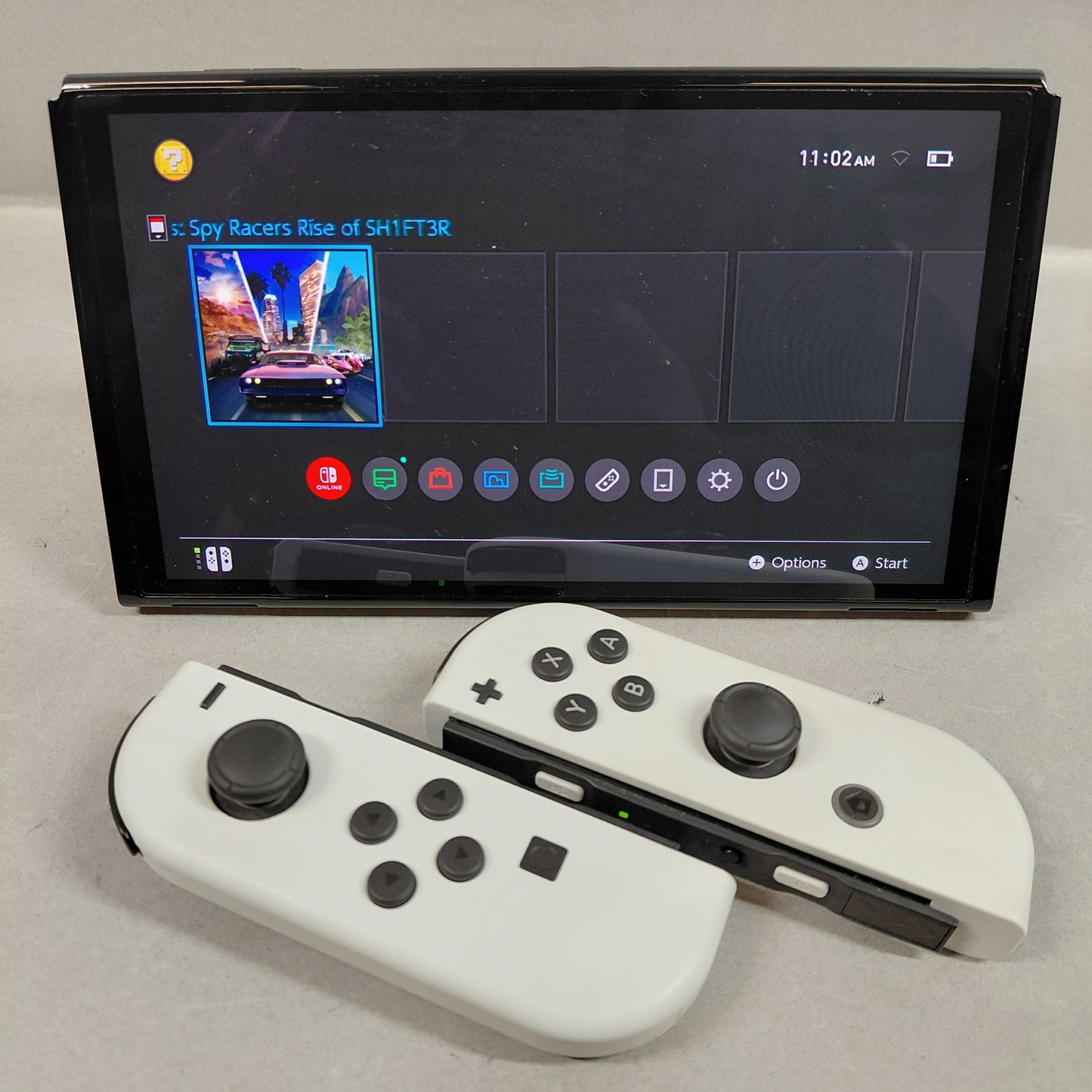 Nintendo Switch OLED Video Game Console HEG-001 Black/White