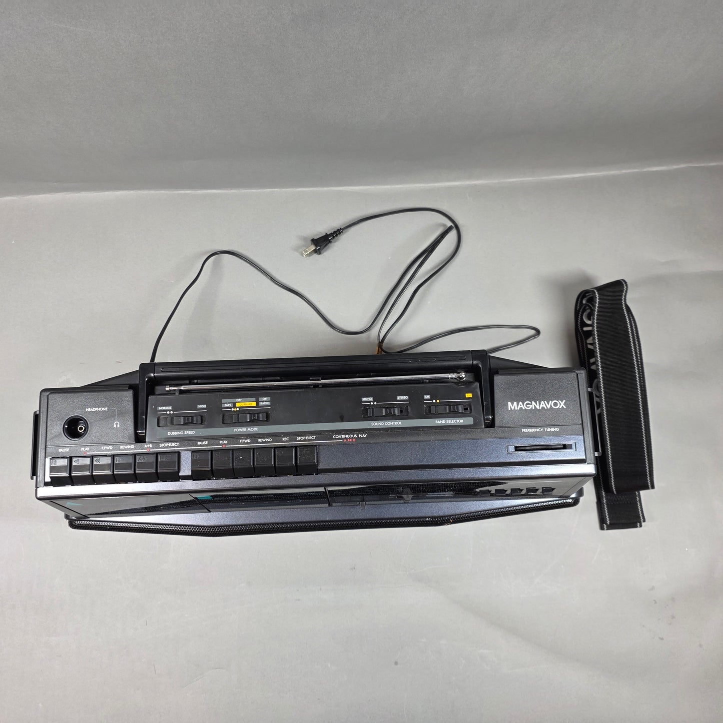 Magnavox D8300 Boombox